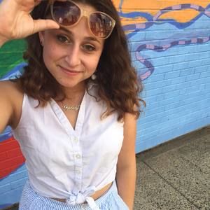 Meet your Posher, Simone